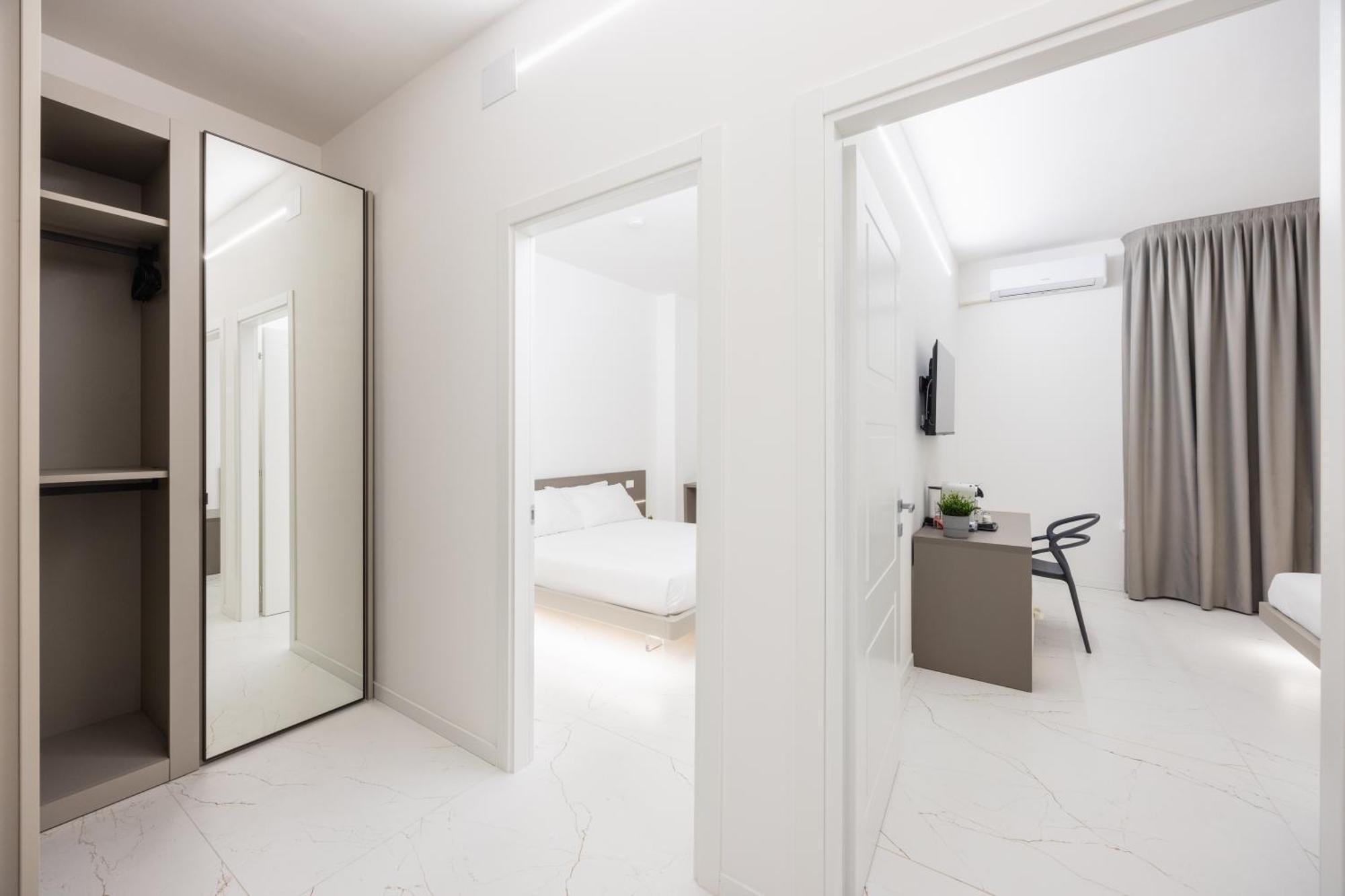 Excelsior Station Suite Болонья Екстер'єр фото