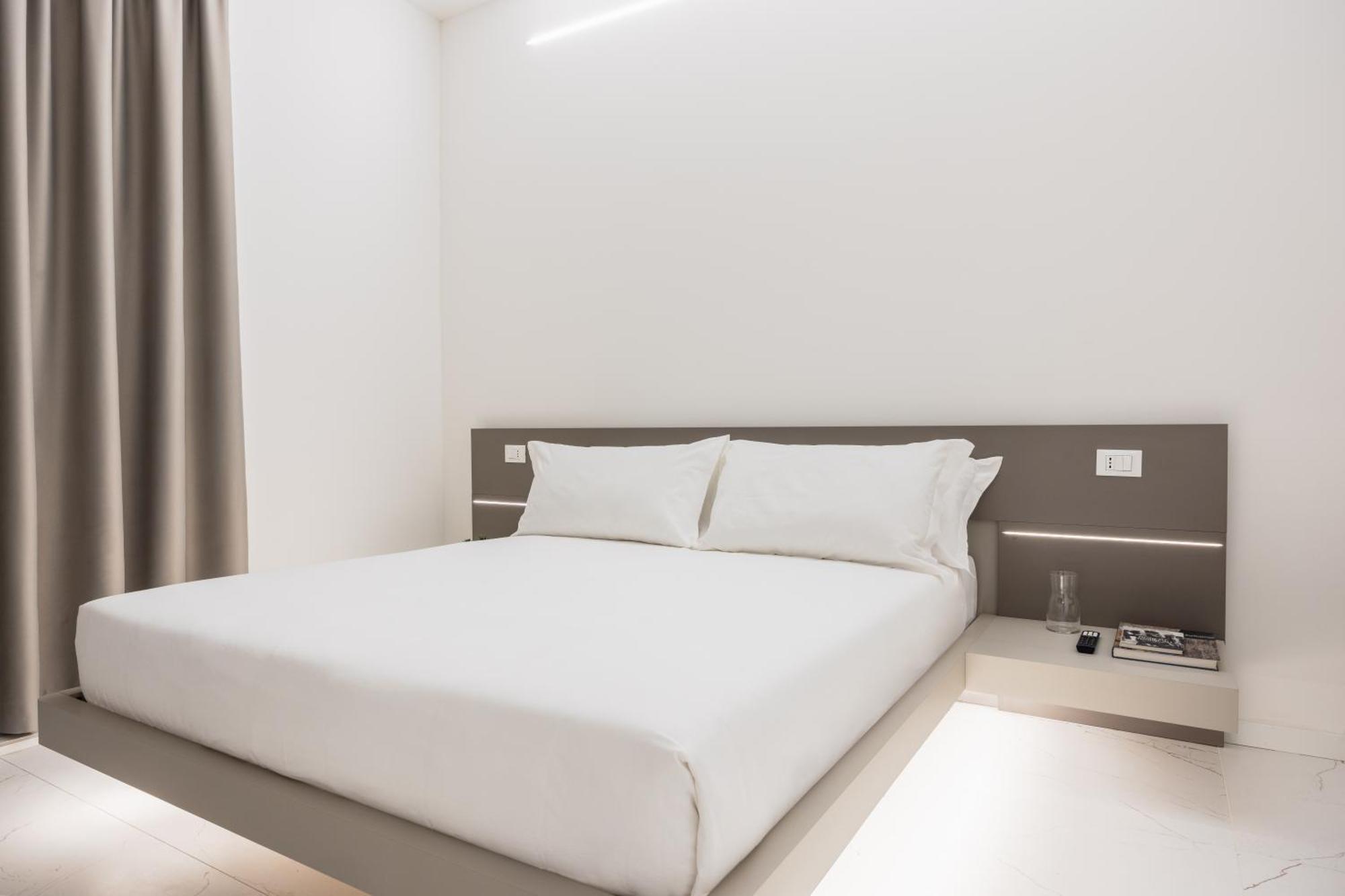 Excelsior Station Suite Болонья Екстер'єр фото